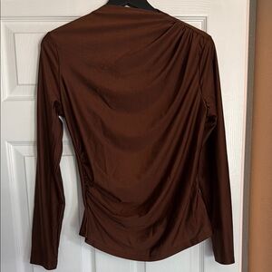 SHEIN Brown Long Sleeve Tee with Elegant Design